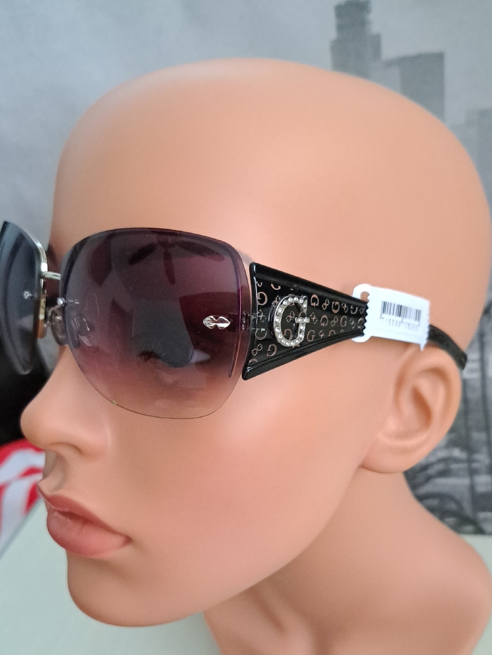 Embellished Black Sunglasses with radient Black Lenses